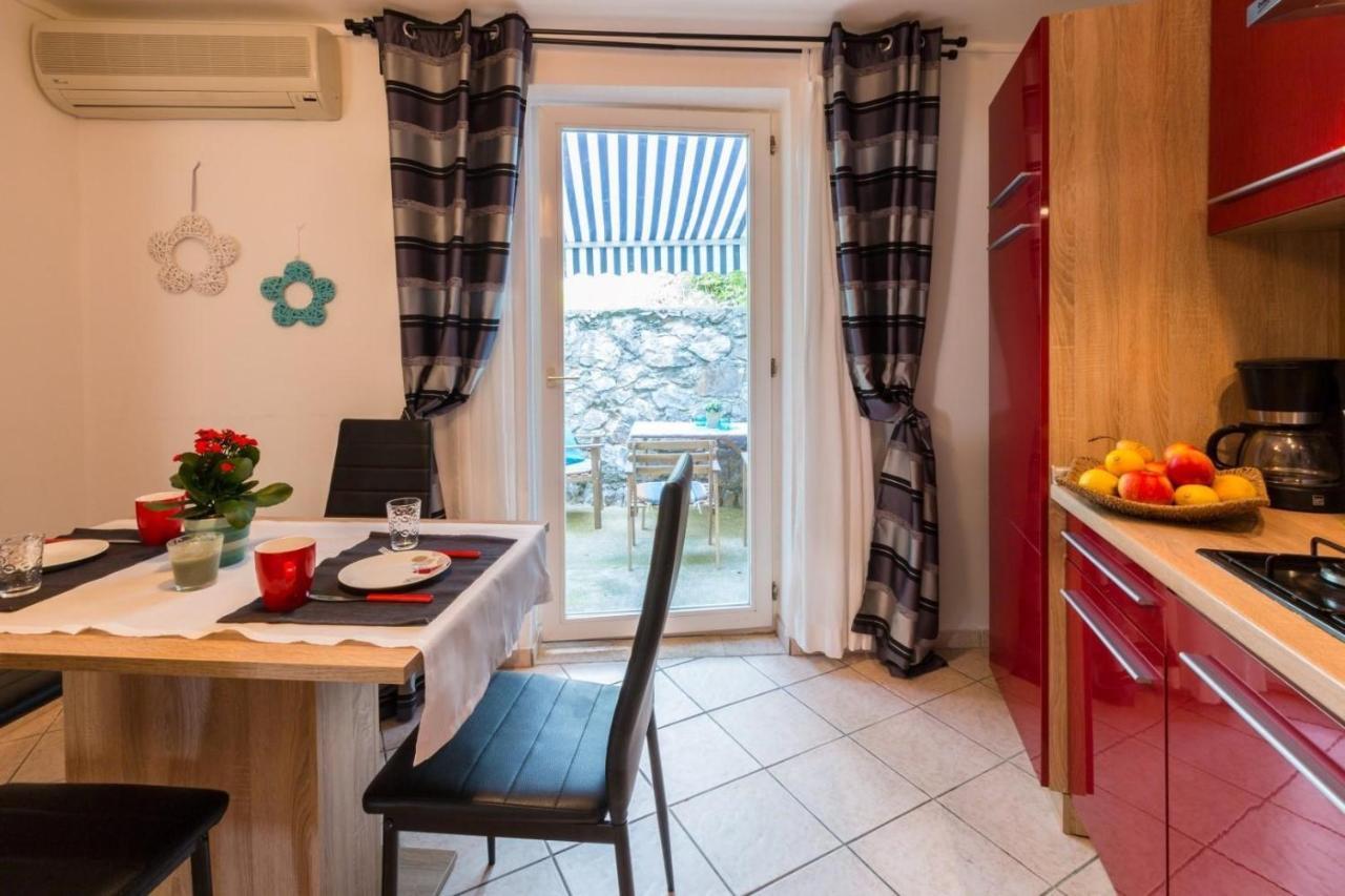 Two-Bedroom Apartment In Crikvenica Lxxxix Dramalj Exterior foto