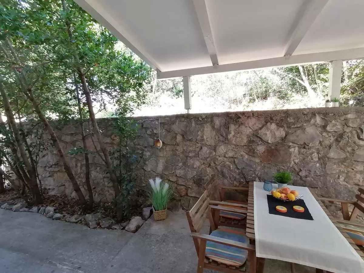 Two-Bedroom Apartment In Crikvenica Lxxxix Dramalj Exterior foto